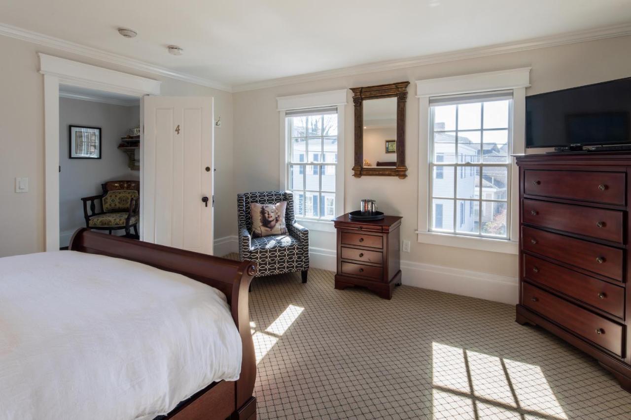 مبيت وإفطار بروفينس The Clarendon House المظهر الخارجي الصورة